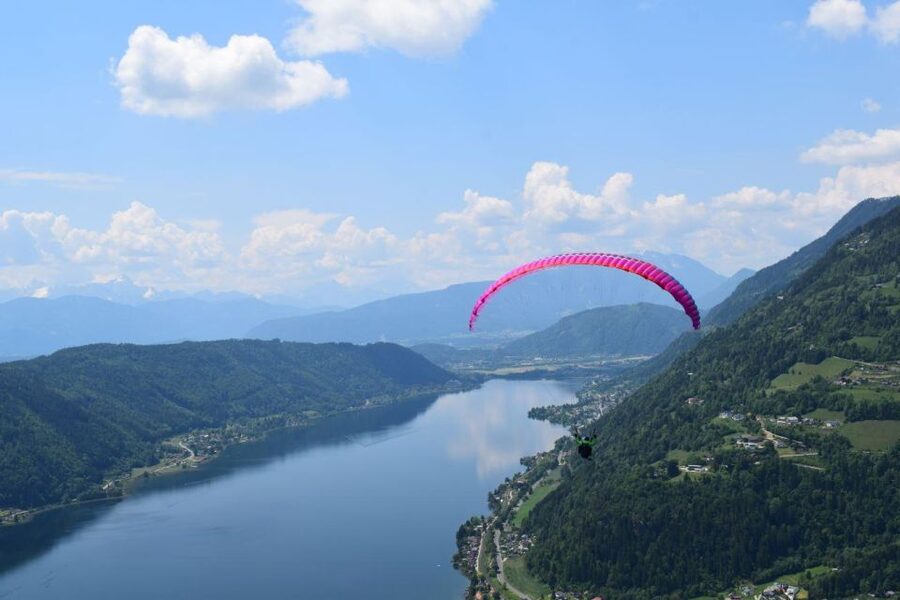 Kärnten/Villach: Tandem Paragliding Flight - Carinthia From Above, Gerlitzen Launch Setup