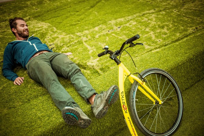 Kick-Bike Small-Group Tour Through Vienna with Locals - Park pause and riding comfort: helmets, pacing, and what to bring