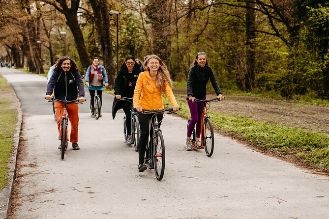 Kickbike Tour - discovering the city in a fun and active way - Stop 1: Schloss Mirabell and Mirabellgarten, the First Big Impression