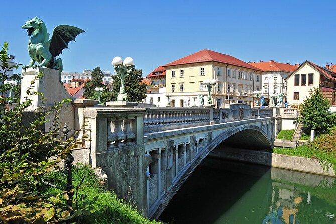 Ljubljana and Lake Bled private day tour from Vienna - Practical logistics: timing, walking, and what to pack