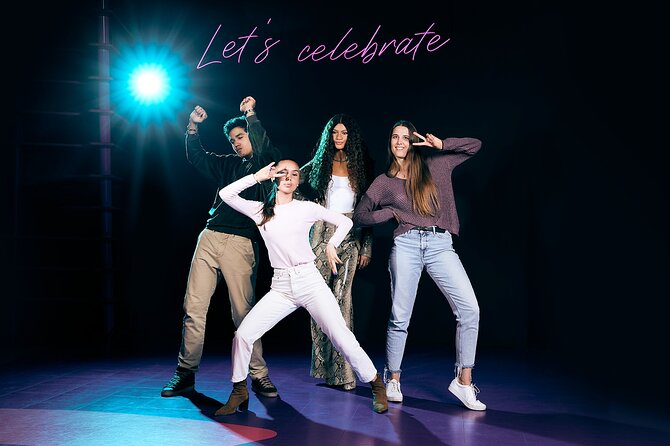 Madame Tussauds Vienna - Photos, café, and the shop: plan your timing