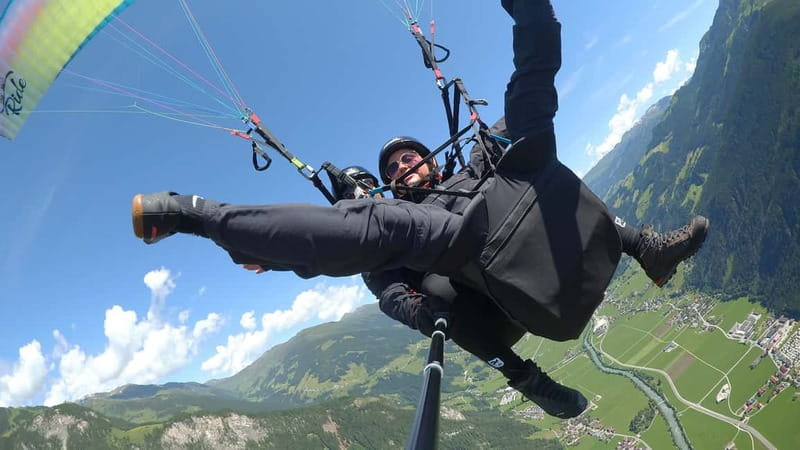 Mayrhofen: Private Paragliding Flight - All Levels - Freedom - Penkenbahn mornings: where your Mayrhofen paragliding day really begins