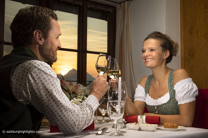 Mozart and Advent/Christmas Concert with Dinner at Fortress Hohensalzburg - Classic vs VIP vs Golden VIP: What Changes Besides the Menu