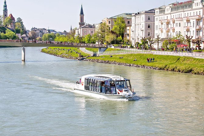 Mozart Concert and Dinner or VIP Dinner at Fortress Salzburg with River Cruise - Mozart by night in Hohensalzburg: why this combo works