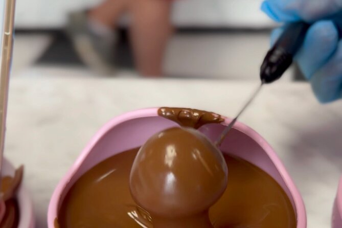 Mozart Kugel Workshop in Chocolate Museum Vienna "BO-YO" - Maria Antonietta Orange Hot Chocolate: A Warm, Historical-Feeling Stop