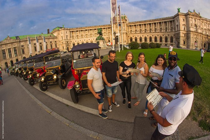 ( Night Tour ) With Private Guide + wine or prosecco - Price and Value for a Private Group Up to 7