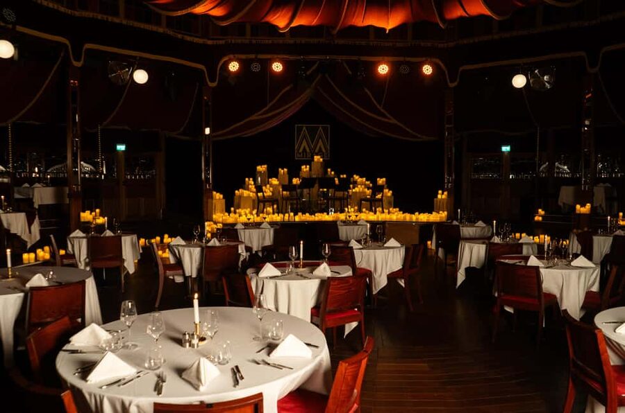 Nuit des Lumières - The Candlelight Dinner Concert in Vienna - Who should book Nuit des Lumières, and who might not love it