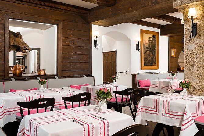 Original Sound of Music Tour Salzburg With Schnitzel and Noodle - Hellbrunn Castle gazebo: the photo stop that movie fans talk about