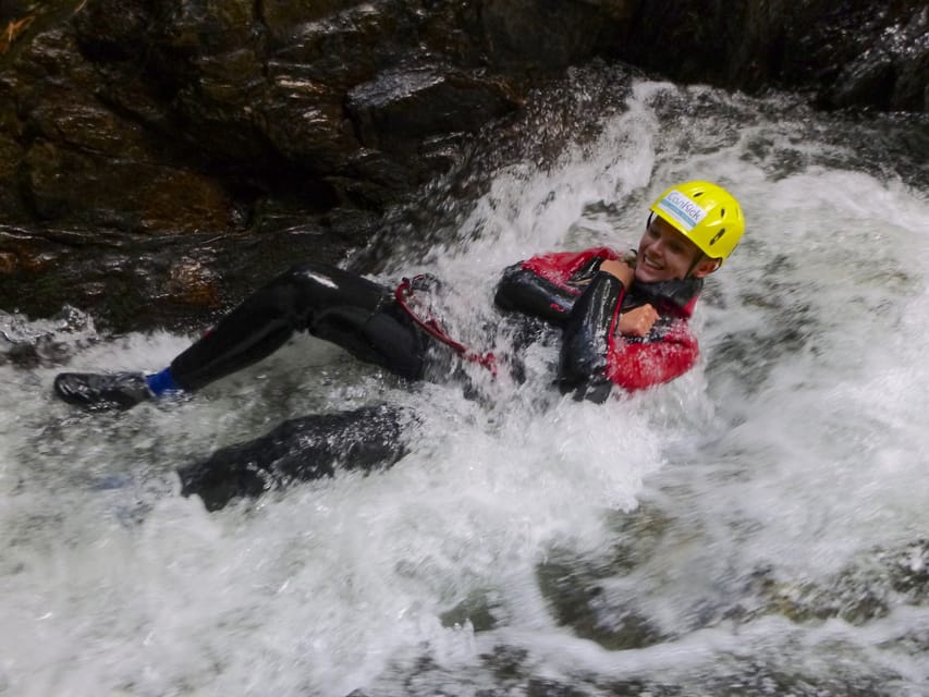 Ötztal: Canyoning at Alpenrosenklamm for Beginners - Safety briefing and the abseil-or-avoid setup