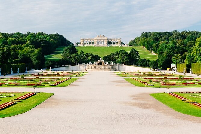 Panoramabahn Schoenbrunn - Gloriette Schönbrunn and Small Gloriette: your big viewpoint stops