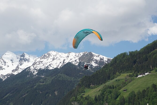 Paragliding adventure in Neustift im Stubaital - Launch and Takeoff: Smooth, Controlled, and Built for First-Time Flying