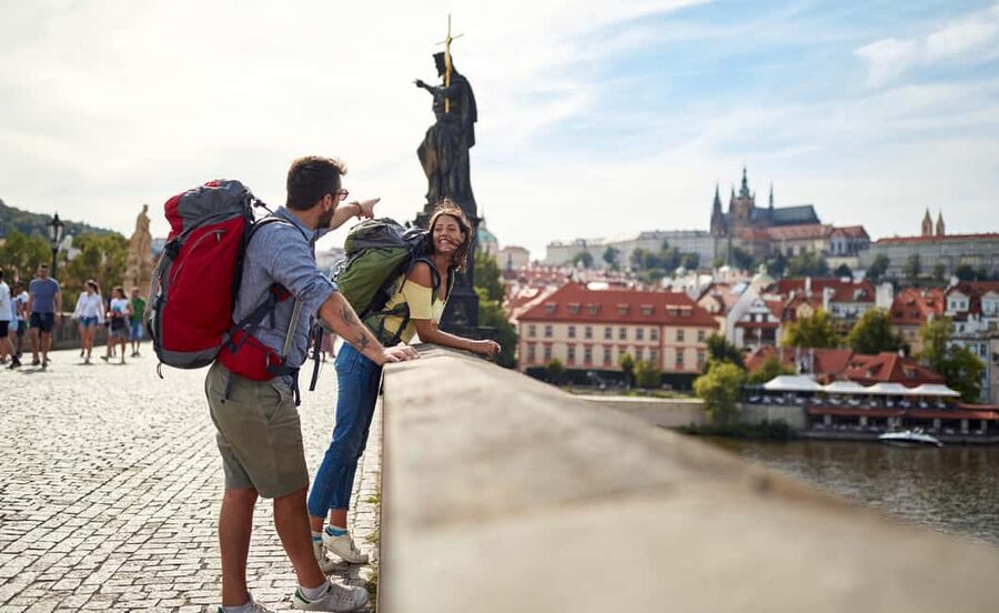 Prague: Old Town & Underground Tour Guided Tour - Food and Drink Breaks You’ll Actually Remember