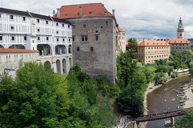 Prague: Tour to Vienna via Cesky Krumlov - The driver experience, and why it matters on a long day