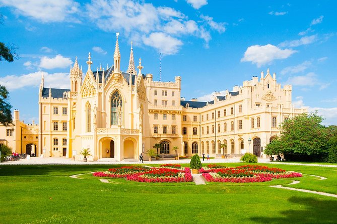 Prague-Vienna One-Way Sightseeing Day Tour - Guide quality is the hidden ingredient, from Juraj to Marta