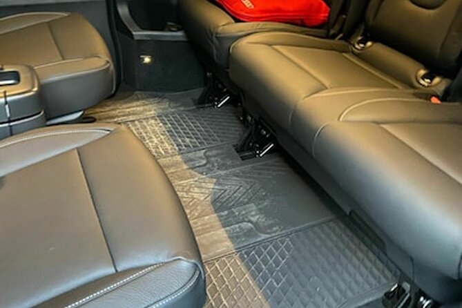 Private airport transfer in Vienna for up to 8 people in minibus - Good Fit, Not for Everyone: Who Will Love This Transfer