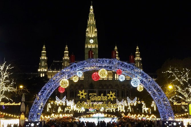 Private Christmas Markets Walking Tour Vienna - Why this private Christmas market walk works in Vienna