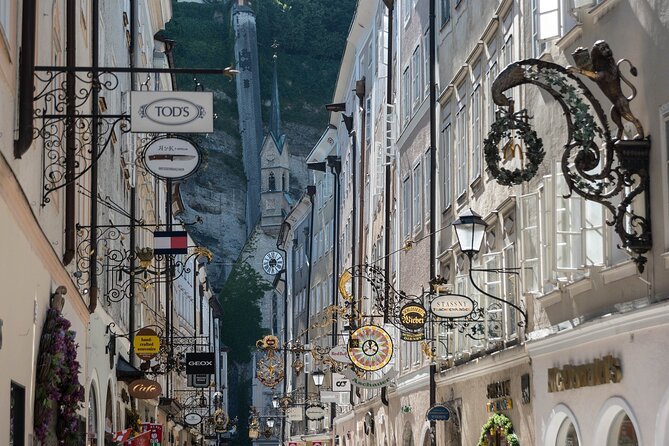 Private Day Tour to Salzburg Hallstatt and Melk from Vienna - How comfortable is the car for three people?