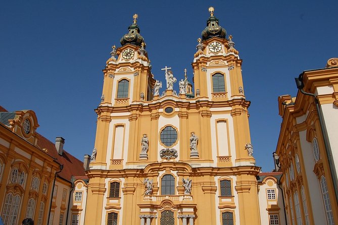 Private Day Tour Trip Salzburg Hallstatt and Melk from Vienna - Lake Wolfgang near Sankt Gilgen: A quick scenic break that can save your day
