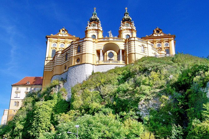 Private Day Tour Trip Salzburg Hallstatt and Melk from Vienna - Leaving Vienna early, rolling through the Viennese Forest to Melk