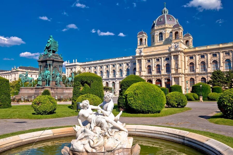 Private day trip from Budapest to Vienna and back - Timing and what the 10-hour day really buys you