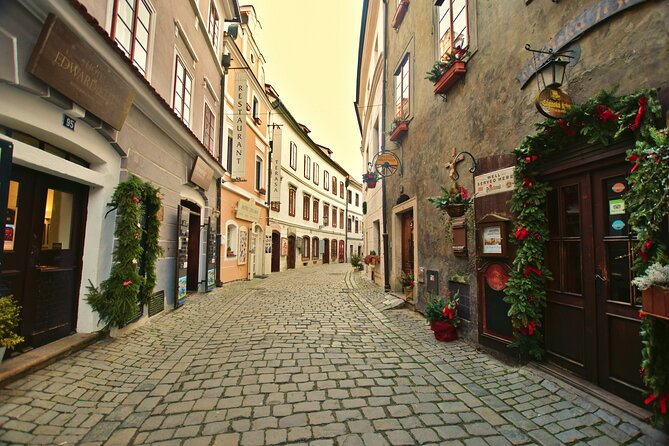 Private day trip from Linz to Cesky Krumlov and back - FAQ