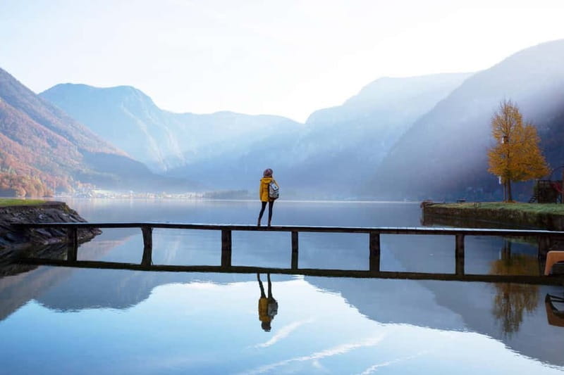 Private day trip: Munich to Hallstatt, Skywalk & Salt Mine - Hallstatt Stop: The 1-Hour Walk Between the Lake and Mountains
