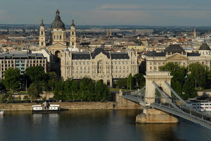 Private Day Trip to Budapest from Vienna - Vienna to Budapest by private vehicle, with the hard work removed