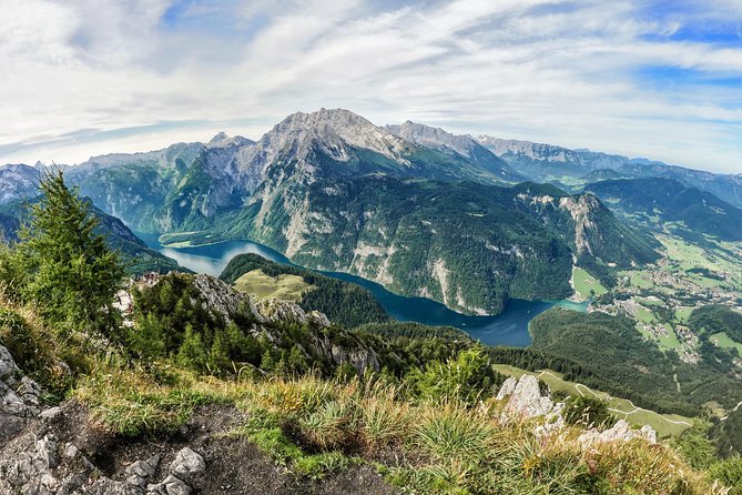 Private Eagle's Nest and King's Lake Tour from Salzburg - From Salzburg to Obersalzberg, the drive is part of the show