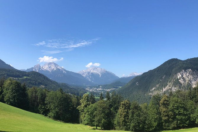Private Eagle's Nest Tour from Innsbruck with tour ending in Salzburg - Stop 1: Schloss Berchtesgaden for Lunch and a Bavarian Reset