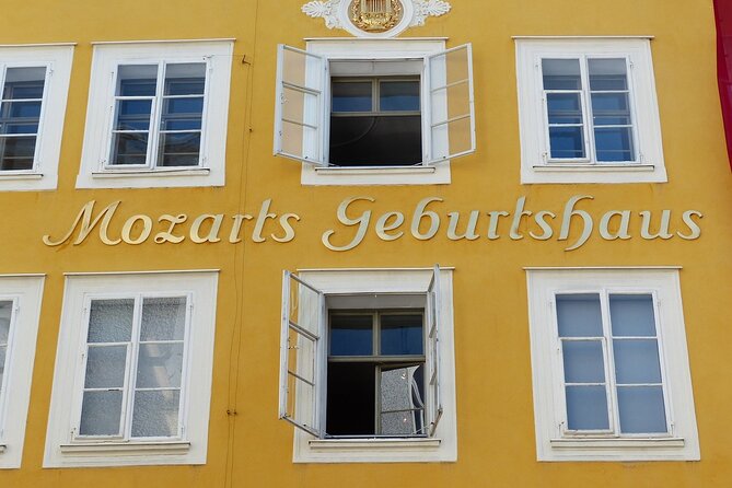 Private Full Day Trip to Hallstatt ,Salzburg and Melk from Vienna - Wolfgangsee and St. Wolfgang: a quieter lakeside chapter
