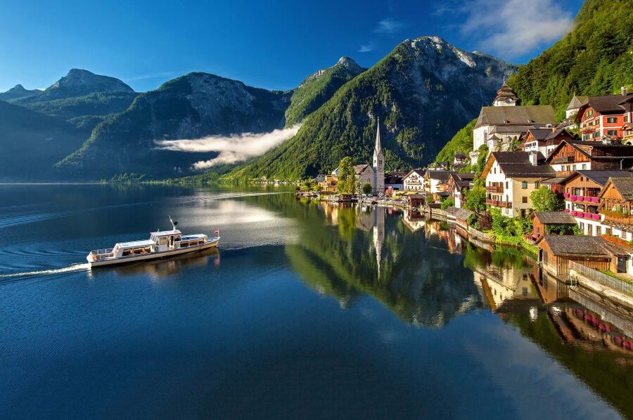 Private Hallstatt Full-Day Tour - St. Gilgen and Lake Wolfgang: quick, scenic, and cleverly timed