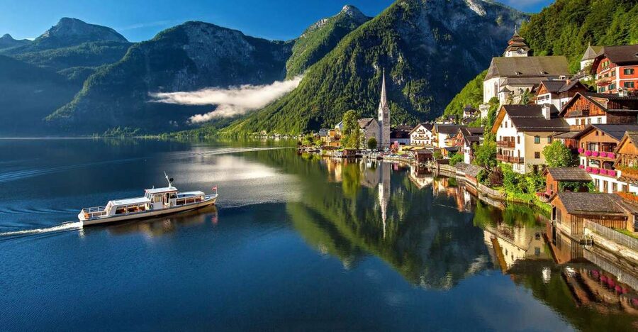 Private Hallstatt Full-Day Tour - Salzburg pickup to Schloss Fuschl: the photo stop that pays off