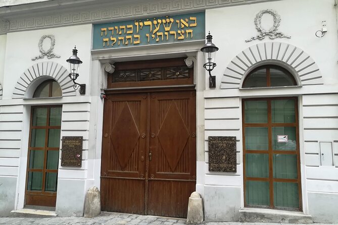 Private Jewish Vienna Walking Tour - The Guide: Why “Historian-Style” Matters on This Topic