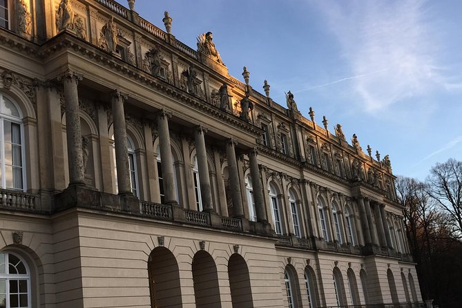 Private King Ludwig Tour to Herrenchiemsee Castle from Salzburg - Guides in a private setup: why the stories change the palace