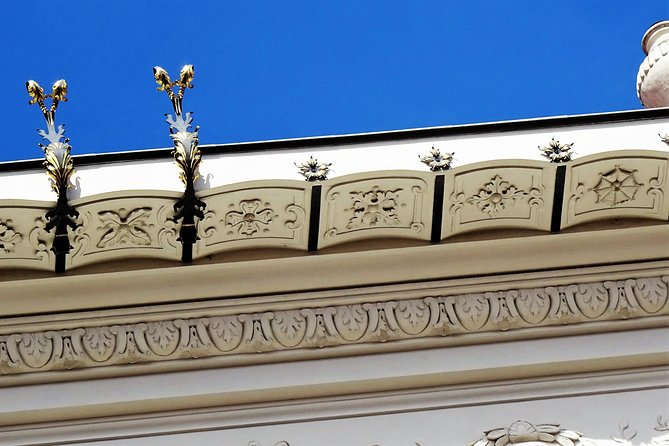 Private Klimt & Vienna Art Walk — From Baroque to Secession - Naschmarkt Snack Break for an Easy Lunch Plan