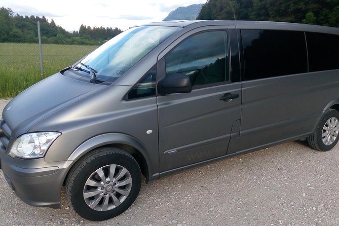 Private one way transfer from Cesky Krumlov to Vienna - Cesky Krumlov pickup, Vienna drop-off, and how door-to-door really works