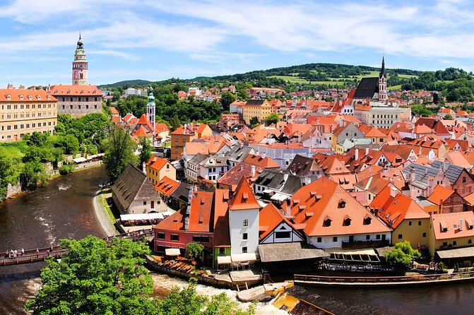 Private one way transfer from Cesky Krumlov to Vienna - Price and value: when $568.25 per group makes sense