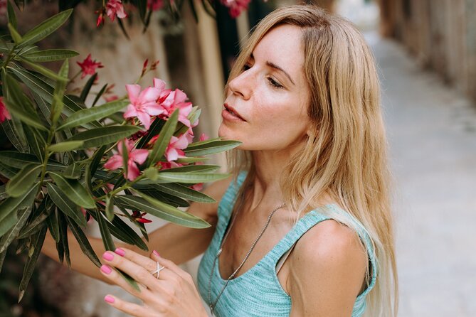 Private Professional Vacation Photoshoot in Vienna - Posing that works for real people (including families)