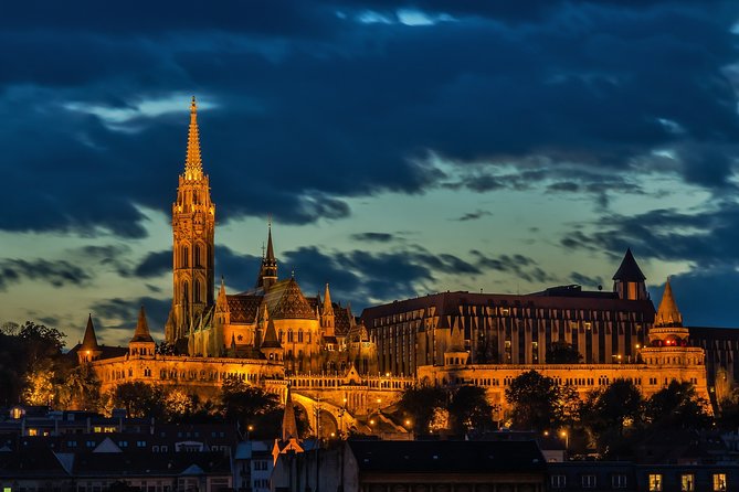 Private tour of Budapest with transfer from Vienna, Local Guide - The big value here: private Budapest without the daily-stress circus