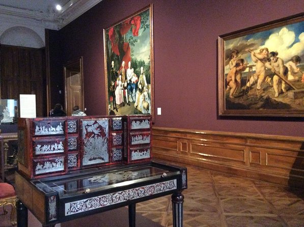 Private Tour of the Belvedere Palace with an Art Historian: "Pictures of Austrian Identities". Art & History Tour with Skip-the-line Tickets - The guide style that makes the tour worth the money