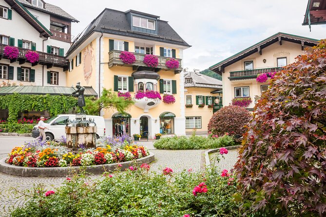 Private tour Salzburg - Mondsee - St. Gilgen with local driver - Your private driver setup: what you get, and what you do not