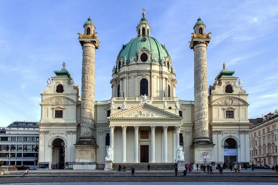 Private tour Vienna: 4 hours by Car - Pickup to roll-out: what the first 15 minutes feel like