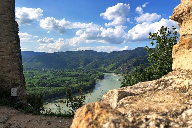 Private Tour Vienna to Salzburg via Wachau & Lake District - Historic center of Vienna into Wachau: the Danube River Valley warm-up