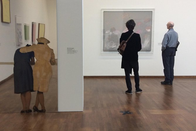 Private Tour with an Art Historian of the Leopold Museum: Gustav Klimt, Egon Schiele and Viennese Art Nouveau - Who your art historian is, and why it matters