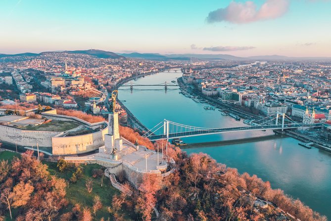 Private Transfer from Vienna to Budapest with 2 hours for sightseeing - Booking smart: timing, vehicles, and stop selection