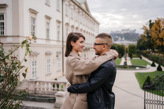 Private Vacation Photoshoot with Photographer in Salzburg - How The 30-Min vs 1-Hour Salzburg Session Really Feels