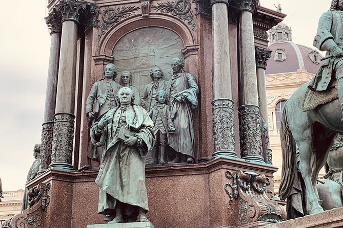 Private Vienna Walking Tour - St. Stephen’s to the Opera, the city’s main stage