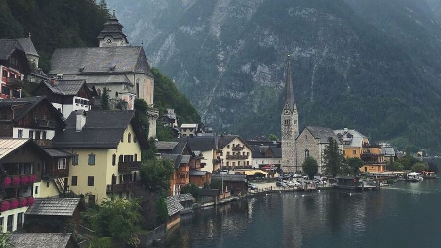 Private Walking Tour of Hallstatt Market Square and Churches - Pfarrkirche Mariä Himmelfahrt (Maria am Berg): Catholic art and the bell sound