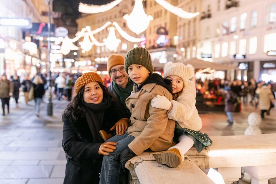 Professional Photoshooting in Vienna - Graben Street: choosing angles that respect the façades