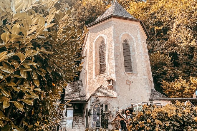 Public 6 hour tour to Hallstatt from Salzburg - St. Gilgen viewpoint: a Mozart family connection